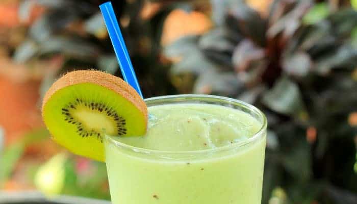 Você está visualizando atualmente Suco de Kiwi com Limão Sem Álcool – Que combinação Arrasadora!