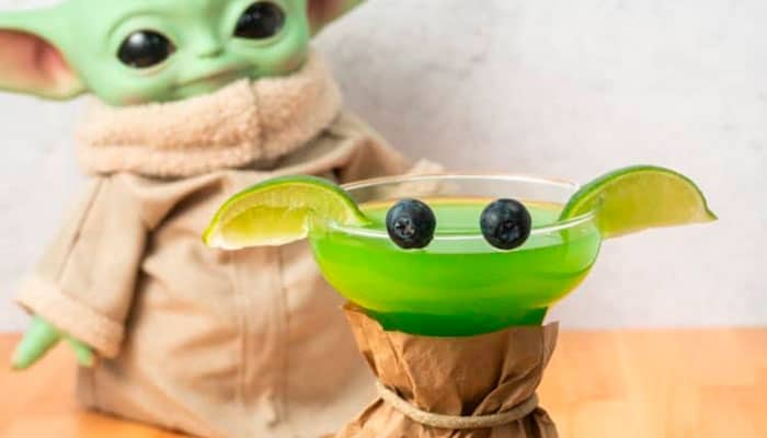 Você está visualizando atualmente Drink Baby Yoda de Maçã Verde, sem Álcool! This is the Way!